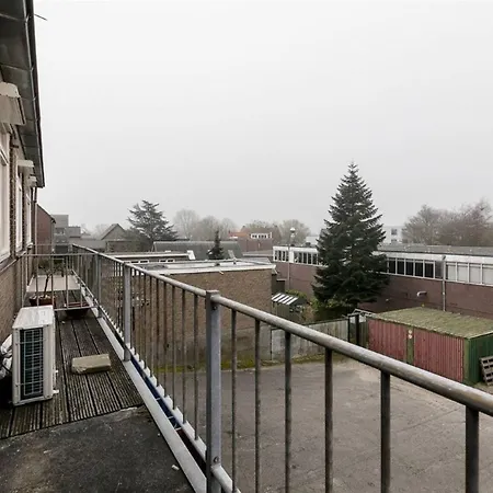 Holiday home Spacious House Near Amsterdam And Schiphol Zwanenburg