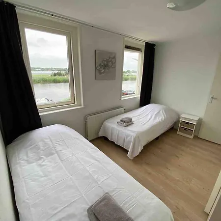 Spacious House Near Amsterdam And Schiphol