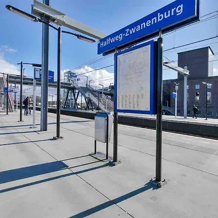 Spacious House Near Amsterdam And Schiphol Zwanenburg