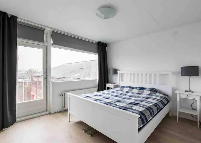 Spacious House Near Amsterdam And Schiphol * Zwanenburg