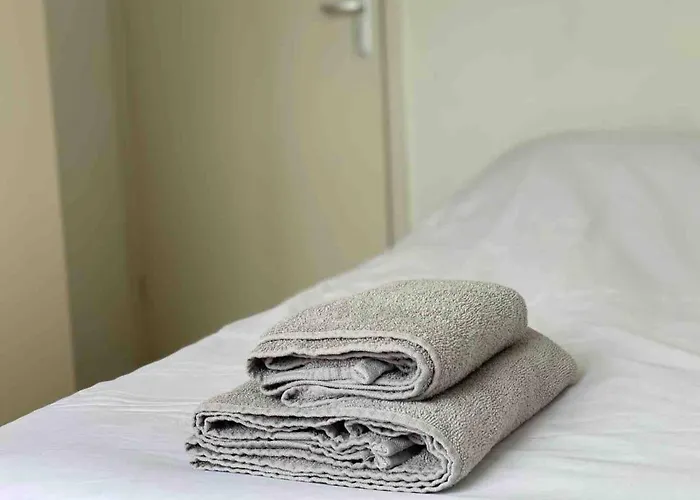 Spacious House Near Amsterdam And Schiphol Zwanenburg