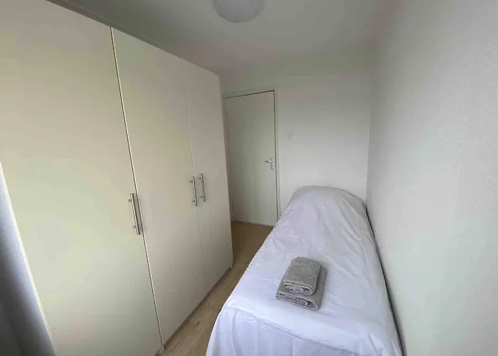 Spacious House Near Amsterdam And Schiphol Tatil Evi Zwanenburg